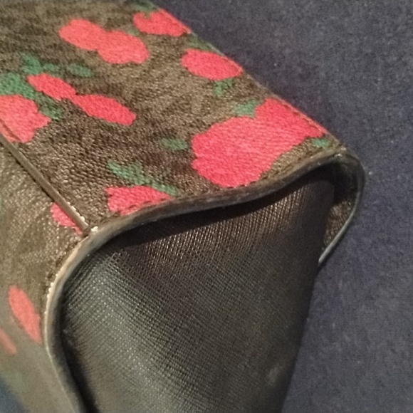 MICHEAL KORS ROSE CROSSBODY - Picture 7 of 11